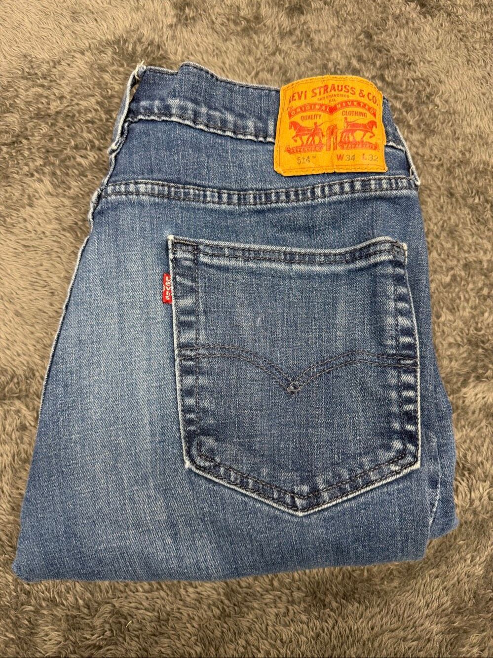 Levi's 514 Straight Fit Jeans Men’s W34 L32 in good shape!